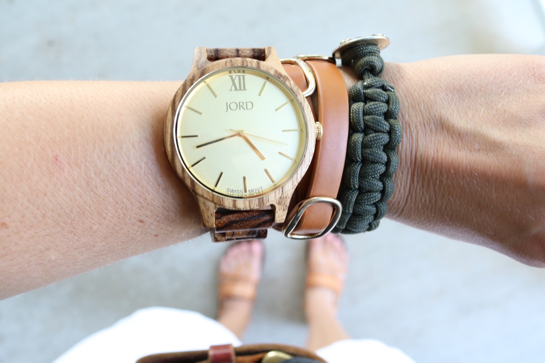 Fun FRIYAY Finds - JORD Wood Watches - The perfect watch for a busy mom!